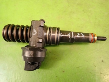 Pompowtryskiwacz SKODA SUPERB I 1.9 TDI 03r