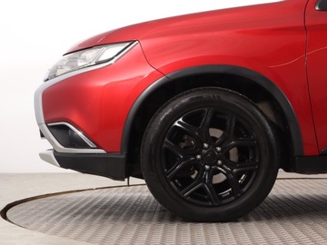Mitsubishi Outlander III SUV Facelifting 2015 2.0 MIVEC 150KM 2016 Mitsubishi Outlander 2.0, Salon Polska, 4X4, zdjęcie 13