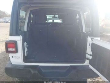 Jeep Wrangler IV 2023 Jeep Wrangler 4-Door Freedom 2023 2.0 Benzyna 270KM, zdjęcie 5