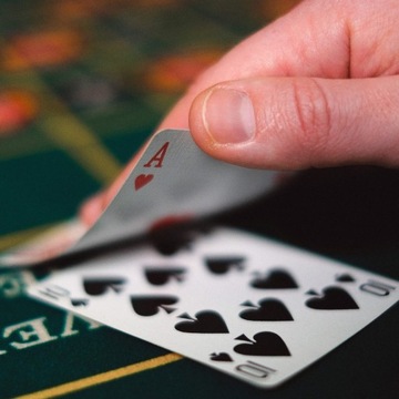 Покерный набор, 300 фишек, карты, коврик для игральных костей, чемодан