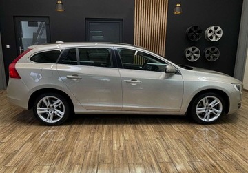 Volvo V60 I Kombi Facelifting 2.0 D2 DRIVE-E 120KM 2017 Volvo V60 D2 NAVI ZAREJESTROWANY gwarancja manual SKORA 2.0, zdjęcie 5
