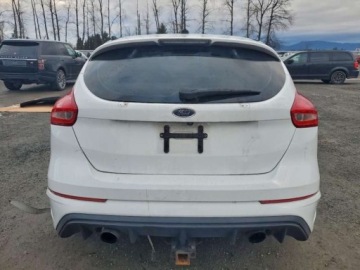 Ford Focus III RS 2.3 EcoBoost 350KM 2017 Ford Focus 2.3 350 KM, 4x4, RS, male uszkodzenia 2.3 Benzyna 350KM, zdjęcie 9