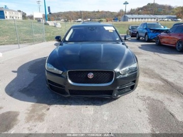 Jaguar XE Sedan 2.0 i4 240KM 2017 Jaguar XE Jaguar XE Prestige, od ubezpieczalni 2.0 Benzyna 240KM, zdjęcie 1