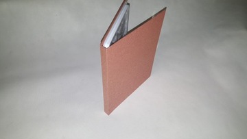 Книга для хранения накладных ресниц.