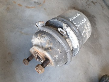 AROCS ACTROS MP4 MP5 SIŁOWNIK HAMULCOWY HAMULCÓW LEWY ARFESAN 0234205418