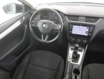 Skoda Octavia III Kombi 2.0 TDI CR DPF 150KM 2013 Skoda Octavia 2.0 TDI, Salon Polska, DSG, VAT 23%, zdjęcie 6