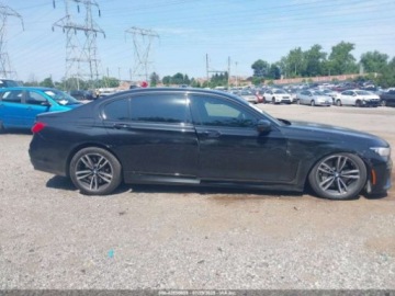 BMW Seria 7 G11-G12 2020 BMW Seria 7 750i xDrive 2020 4.4l 4.4 Benzyna 523KM, zdjęcie 6
