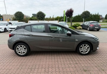 Opel Astra K Hatchback Facelifting 1.2 Turbo 110KM 2019 Opel Astra niski przebieg, serwisowany 1.2 Benzyna 110KM, zdjęcie 1