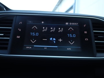 Peugeot 308 II SW Facelifting 1.2 PureTech 130KM 2018 Peugeot 308 1.2 PureTech, Salon Polska, Skóra, zdjęcie 12