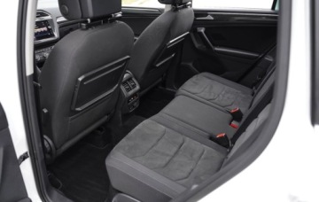 Volkswagen Tiguan II SUV 2.0 TDI 190KM 2019 Volkswagen Tiguan 2.0 TDI SCR 4MOTION DSG Highline, zdjęcie 3