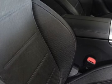 Mercedes Klasa C W206 2025 C Klasa 220 d 4-Matic All-Terrain Avantgarde 2.0 (197KM) 2025, zdjęcie 3