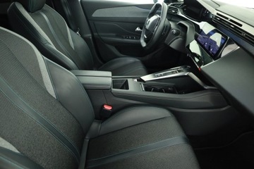 Peugeot 308 III Hatchback 1.2 PureTech 130KM 2022 Peugeot 308 1.2 PureTech, Salon Polska, zdjęcie 6