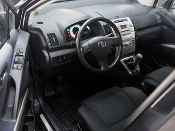 Toyota Corolla Verso E120 1.8 VVT-i 130KM 2007 Toyota Corolla Verso 1.8 benzyna 7 miejsc Klimatronic 1.8 Benzyna 129KM, zdjęcie 10