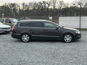 Volkswagen Passat B6 Variant 1.8 TSI 160KM 2008 Volkswagen Passat Variant 1.8 TSI 160KM Highline, zdjęcie 4