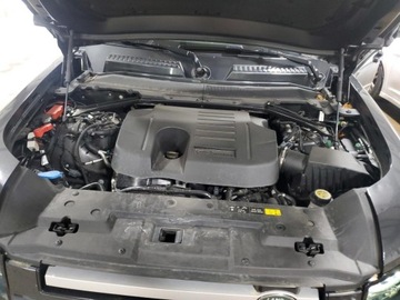 Land Rover Defender IV (L663) 2024 Land Rover Defender 130 S 2024 3.0l 3.0 Benzyna 296KM, zdjęcie 6