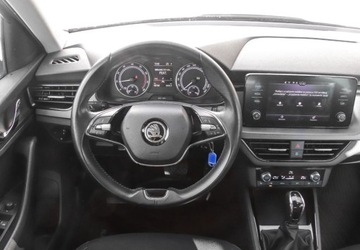 Skoda Kamiq Crossover 1.0 TSI 110KM 2022 Skoda Kamiq 1.0TSI 110KM, DSG, Ambition, Pakiet Comfort, Przedluzona Gwara, zdjęcie 17