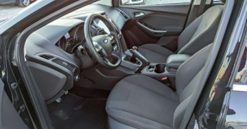 Ford Focus III Kombi 1.0 EcoBoost 100KM 2012 Ford Focus 1.0 B 101kM Klima Temp. Navi Czujniki Grzana Przednia Szyba GWA, zdjęcie 5