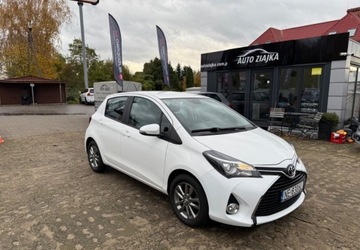 Toyota Yaris III Hatchback 5d Facelifting 1.0 VVT-i 69KM 2014 Toyota Yaris Toyota Yaris Benzyna 70KM
