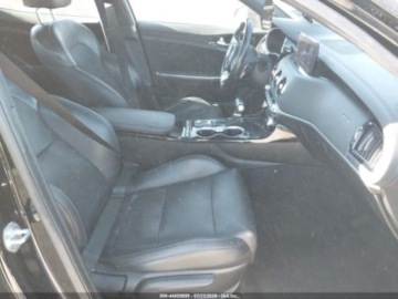 Kia Stinger 2022 Kia Stinger Gt-Line 2022 2.5 Benzyna 300KM, zdjęcie 9