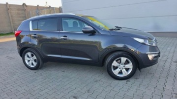 Kia Sportage III SUV 1.7 CRDi 116KM 2012 KIA SPORTAGE 1.7 CRDI* ZWYKŁE SPRZĘGŁO * KAMERA*NAWIGACJA* GWARANCJA, zdjęcie 15