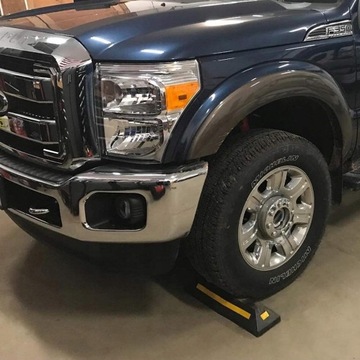 2x РЕЗИНОВЫЕ ПАРКОВОЧНЫЕ ОГРАНИЧИТЕЛИ 55 см ЗАМОК НА КРЫЛО RUN-UP