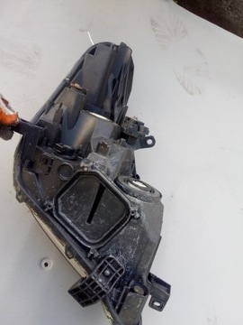 TOYOTA VERSO 09-12 фонарь передний левый Европа