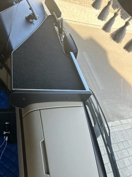 ЦЕНТРАЛЬНАЯ ПОЛКА MERCEDES ACTROS MP4 и MP5 С 2011 ГОДА.