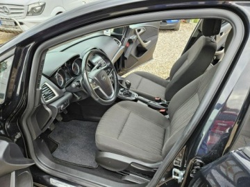 Opel Astra J Hatchback 5d 1.4 Turbo ECOTEC 120KM 2011 Opel Astra Opłacona Zdrowa Zadbana Serwisowana, zdjęcie 6