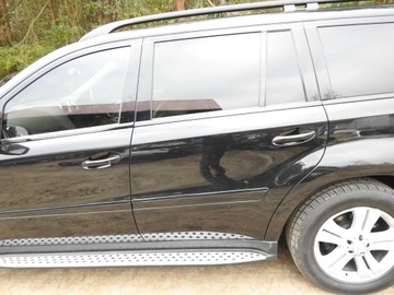 DVEŘE LEVÉ ZADNÍ MERCEDES GL X164 197 06R