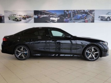 BMW Seria 5 G90-91 2026 BMW Seria 5 520i Sport Sedan 2.0 (208KM) 2026, zdjęcie 2