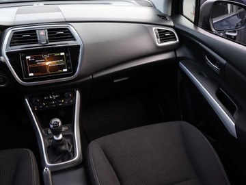 Suzuki SX4 II S-cross Facelifting 1.4 BOOSTERJET 48V SHVS 129KM 2021 Suzuki SX4 S-Cross 1.4 BoosterJet, Salon Polska, zdjęcie 7