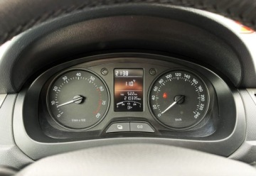 Skoda Rapid II Spaceback 1.2 TSI 85KM 2014 Škoda RAPID Skoda RAPID Salon Pl / Navi / Kamera, zdjęcie 12