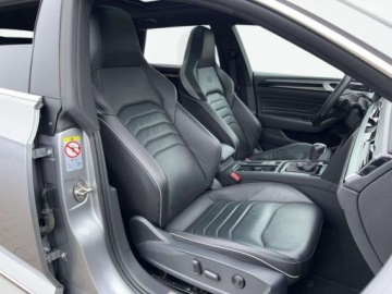 Volkswagen Arteon Fastback Facelifting 2.0 TDI 200KM 2022 Volkswagen Arteon 2.0TDI 200KM R-Line 4x4 DSG SerwisASO Acc Led Virtual Ha, zdjęcie 13