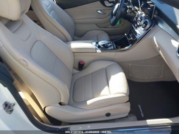 Mercedes Klasa C W205 2019 Mercedes-Benz Klasa C 2019 MERCEDES-BENZ C 300 4MATIC 2.0 Benzyna 255KM, zdjęcie 10