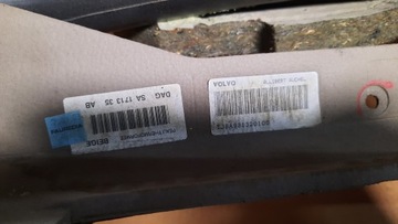 DESKA ROZDĚLOVAČE KONZOLA VOLVO S60 V70 II 00-04R