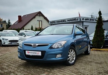 Hyundai i30 I Hatchback 1.6 126KM 2010 Hyundai i30 1.6 Benzyna 126KM