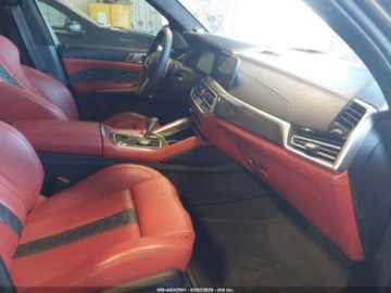 BMW X5 G05 M SUV 4.4 M 600KM 2021 BMW X5 M 2021 4.4 Benzyna 600KM, zdjęcie 10