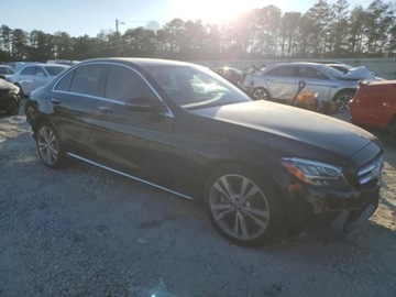Mercedes Klasa C W205 2019 Mercedes-Benz Klasa C 2019r., C300, od ubezpieczalni 2.0 Benzyna 255KM, zdjęcie 5