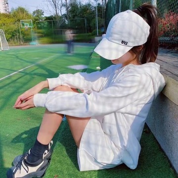 Женская бейсболка