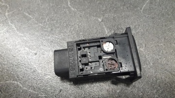 153261 PŘEPÍNAČ TOPENÍ SEDADLA LEXUS IS 300