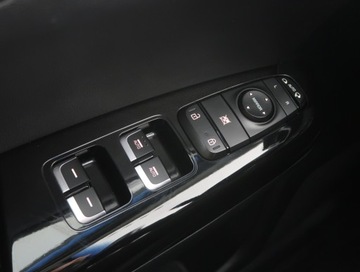 Kia Sportage IV SUV Facelifting 1.6 GDI 132KM 2020 Kia Sportage 1.6 GDI, Salon Polska, Serwis ASO, zdjęcie 17