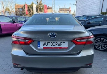 Toyota Camry IX Sedan 2.5 Hybrid Dynamic Force 218KM 2021 Toyota Camry salon Polska, FV-VAT 23, serwis ASO, Gwarancja 2.5 Hybryda, zdjęcie 30