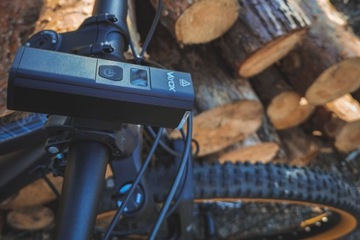 LAMPKA ROWEROWA PRZEDNIA LAMPA OŚWIETLENIE DO ROWERU LED USB-C 1300lm VAYOX