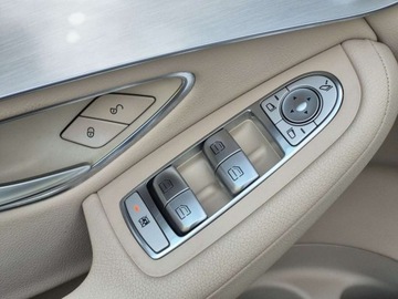 Mercedes GLC C253 SUV 2.1 220 d 170KM 2015 Mercedes-Benz GLC 2.1 Diesel 170KM, zdjęcie 9