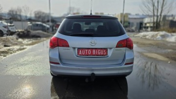 Opel Astra J Sports Tourer Facelifting 1.4 Turbo ECOTEC 140KM 2015 Opel Astra Duża Navi Podgrzewana Kierownica, zdjęcie 6