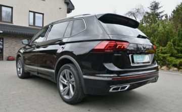 Volkswagen Tiguan II SUV Facelifting 2.0 TDI 200KM 2022 Volkswagen Tiguan 2,0 TDI 200 KM 4x4 R-LINE HEDA UP MATRIX Kamera 360 Nawi, zdjęcie 3