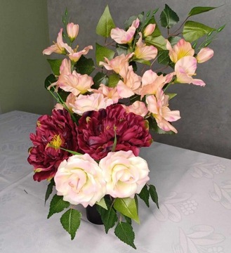 Букет-букет, украшение могилы, кладбище, ваза