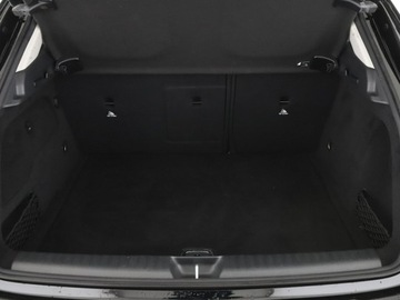 Mercedes GLA I Off-Roader Facelifting 1.6 200 156KM 2019 Mercedes GLA 200 Automat Navi Kamera cofania, zdjęcie 19