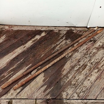 Stary drut zbrojeniowy pręt żebrowany 149 cm 34mm