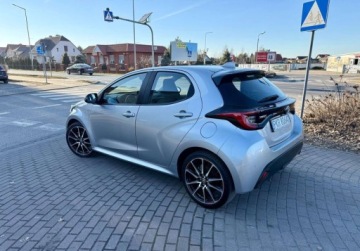 Toyota 2023 Toyota Yaris 1.5i HYBRID Full led Navi Kamera 18.000 km 1.5 Benzyna, zdjęcie 5
